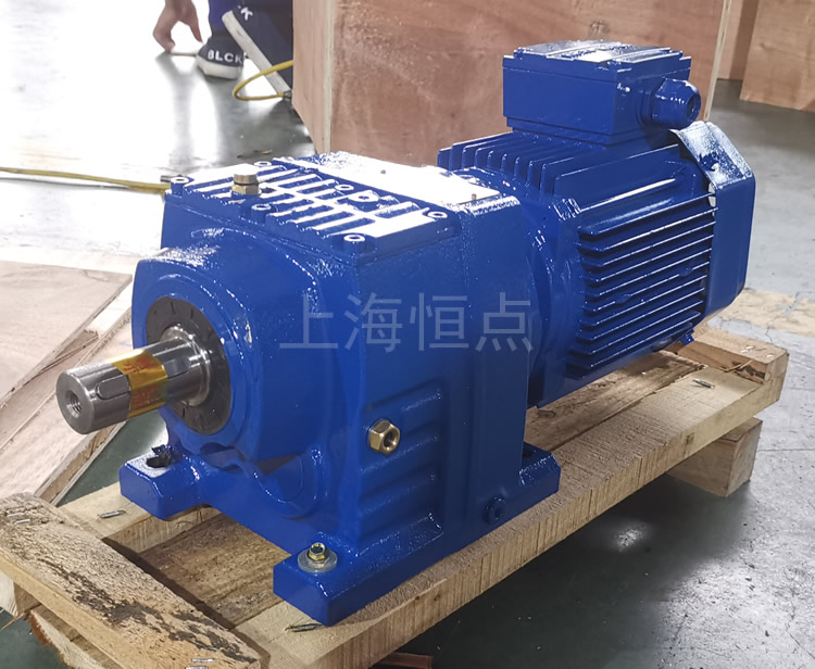 R47系列減速機配電機，藍色油漆實物照片