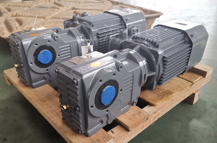 KA37系列減速機通孔輸出，配電機實物圖