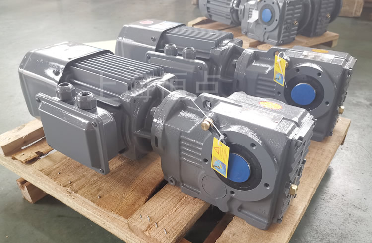 KA37系列減速機通孔輸出，配電機實物圖