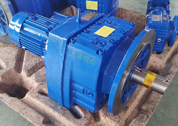 RF87減速機，立式安裝，輸入配電機，實物照片如下