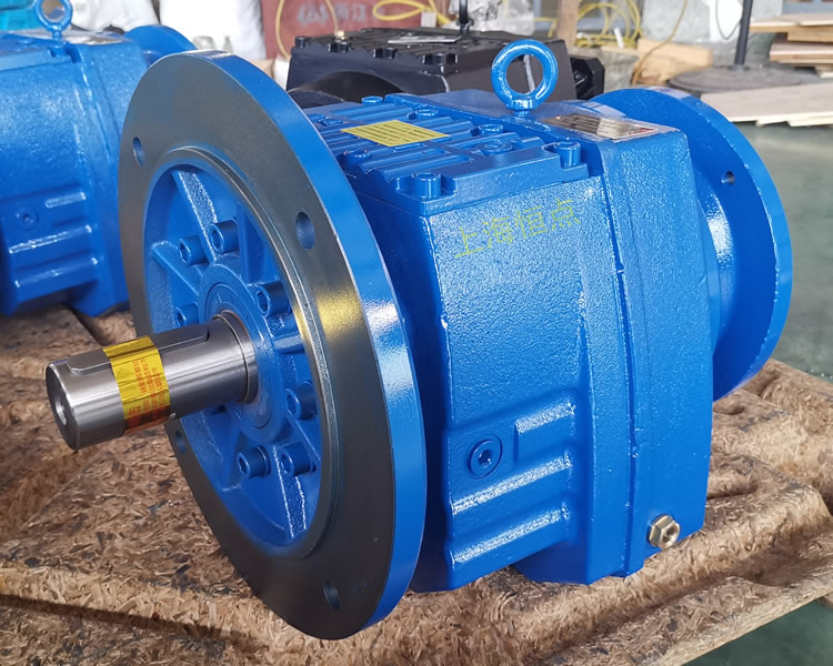 RF87減速機，輸入配法蘭B5端蓋，立式法蘭輸出，實物照片