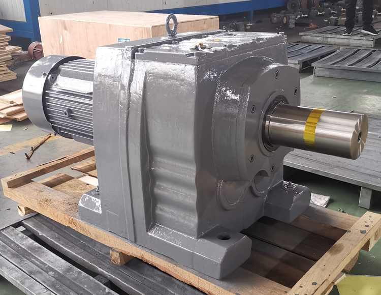 R147減速機 輸入配電機 卧式安裝 實物圖 -上海恒點